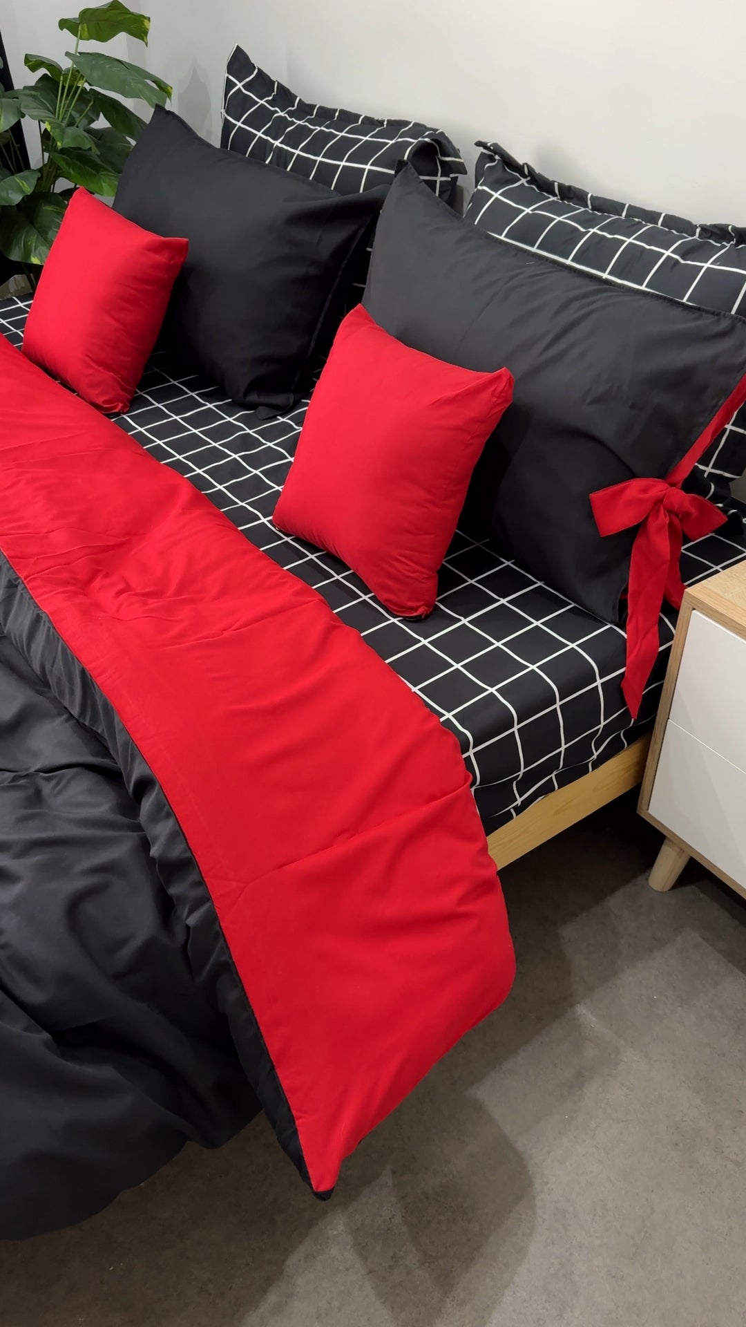 Cache Couette 2 Places Elegance Noir & Rouge