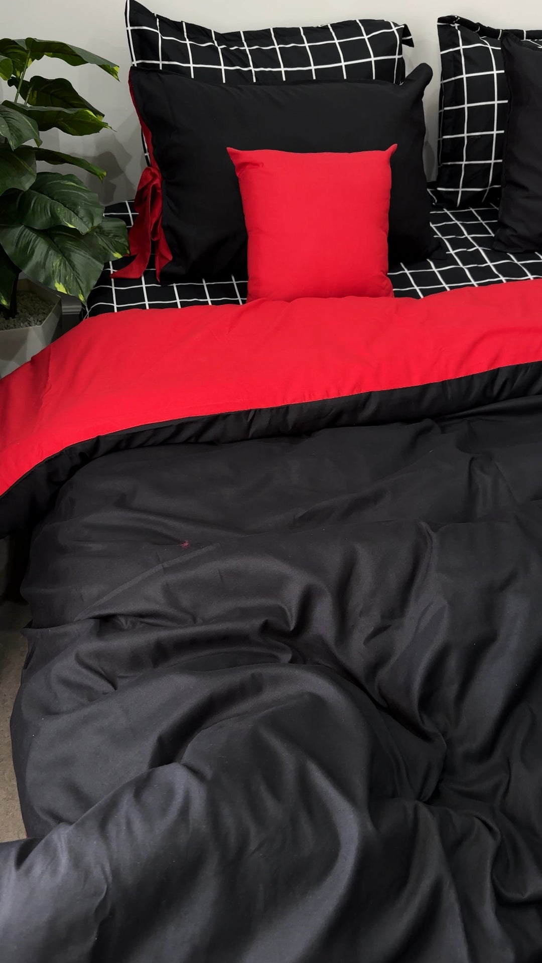 Cache Couette 2 Places Elegance Noir & Rouge